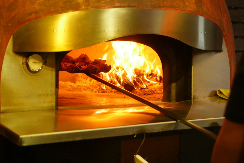 專訪｜員林《we pizzeria義式餐廳》將義大利正統披薩帶回到員林小鎮