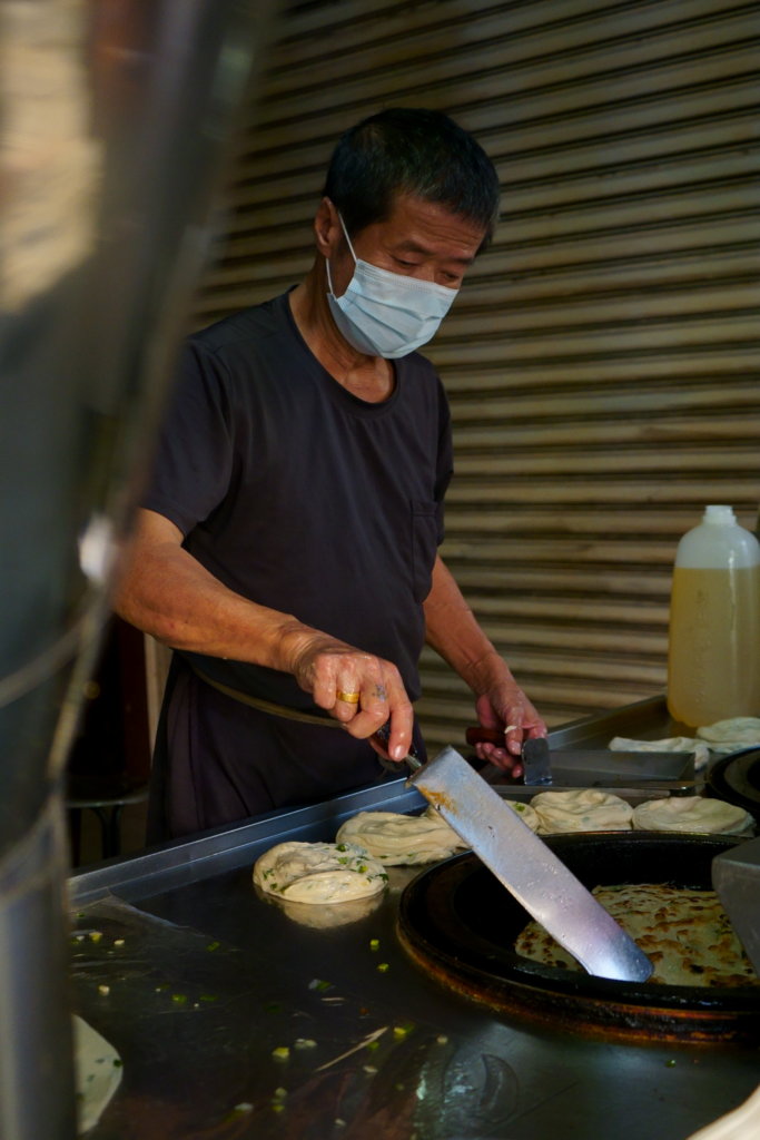 正宗台北蔥油餅   樸實銅板好滋味